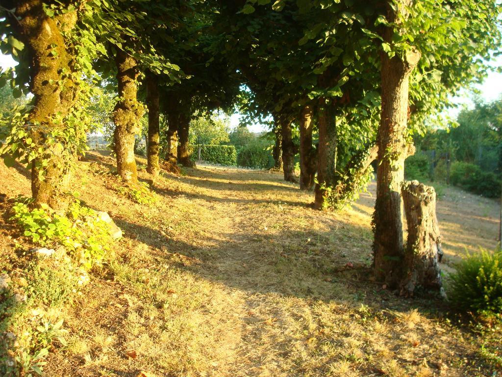 L'Ecole Des Filles Villa Ponce sur Le Loir Luaran gambar