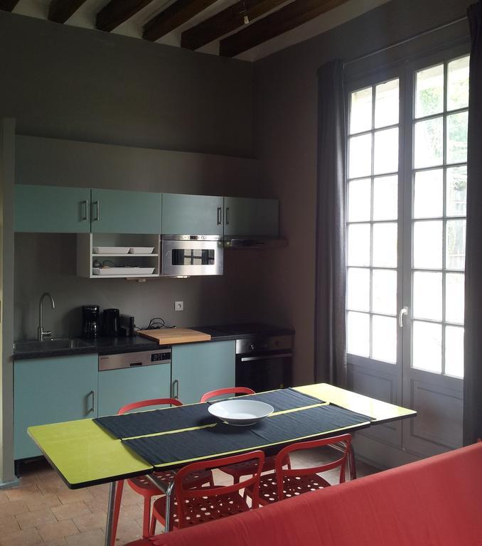 L'Ecole Des Filles Villa Ponce sur Le Loir Luaran gambar